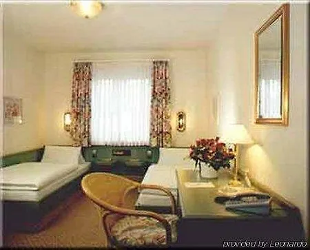 Hotel Coro 2*